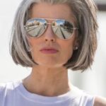 coupe de cheveux femme 50 ans avec lunettes