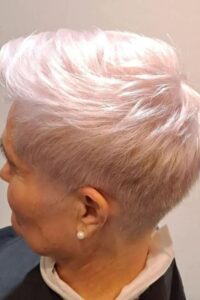 coupe de cheveux rasé femme 50 ans