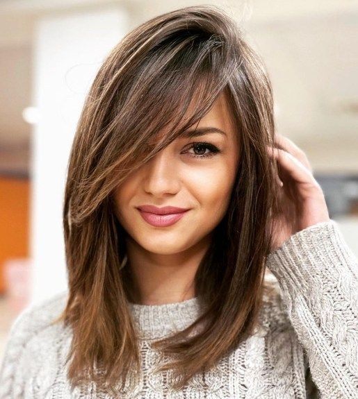 coupe de cheveux femme mi long