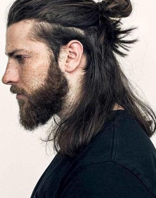 Coupe Samurai : Quand l’Honneur Japonais Inspire la Coiffure Moderne