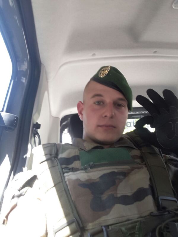 dégradé militaire homme