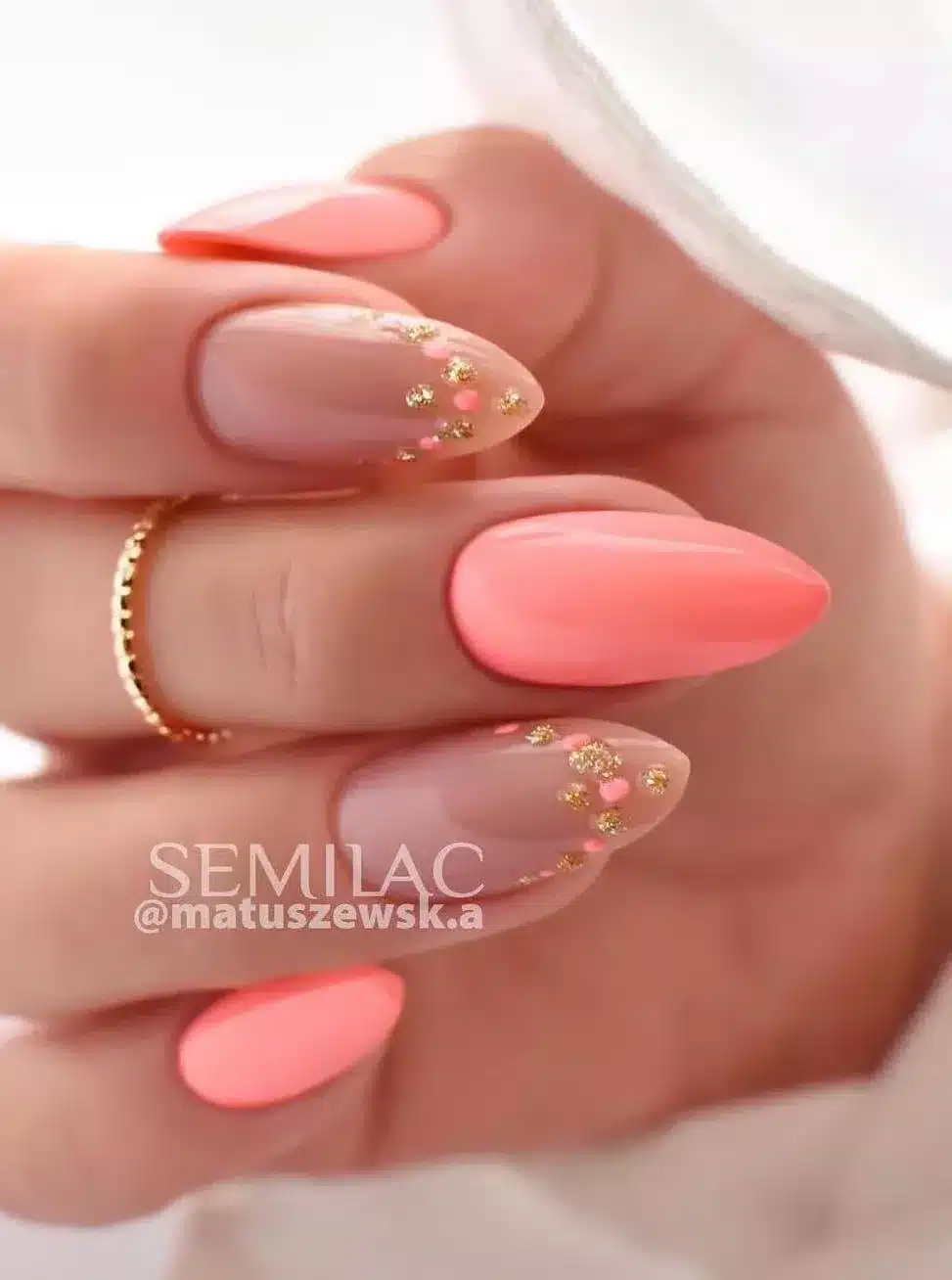 Ongles Été Corail