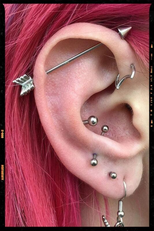 Piercing industriel esthétique