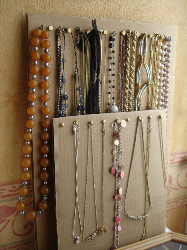 Rangement colliers sans nœuds