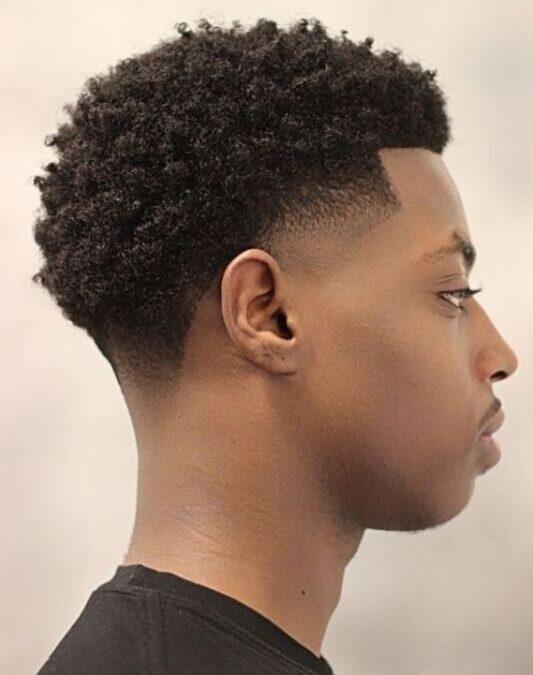 Le taper : la coupe de cheveux qui révolutionne le style masculin moderne