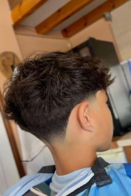 Coupe taper : la technique qui révolutionne la coiffure masculine